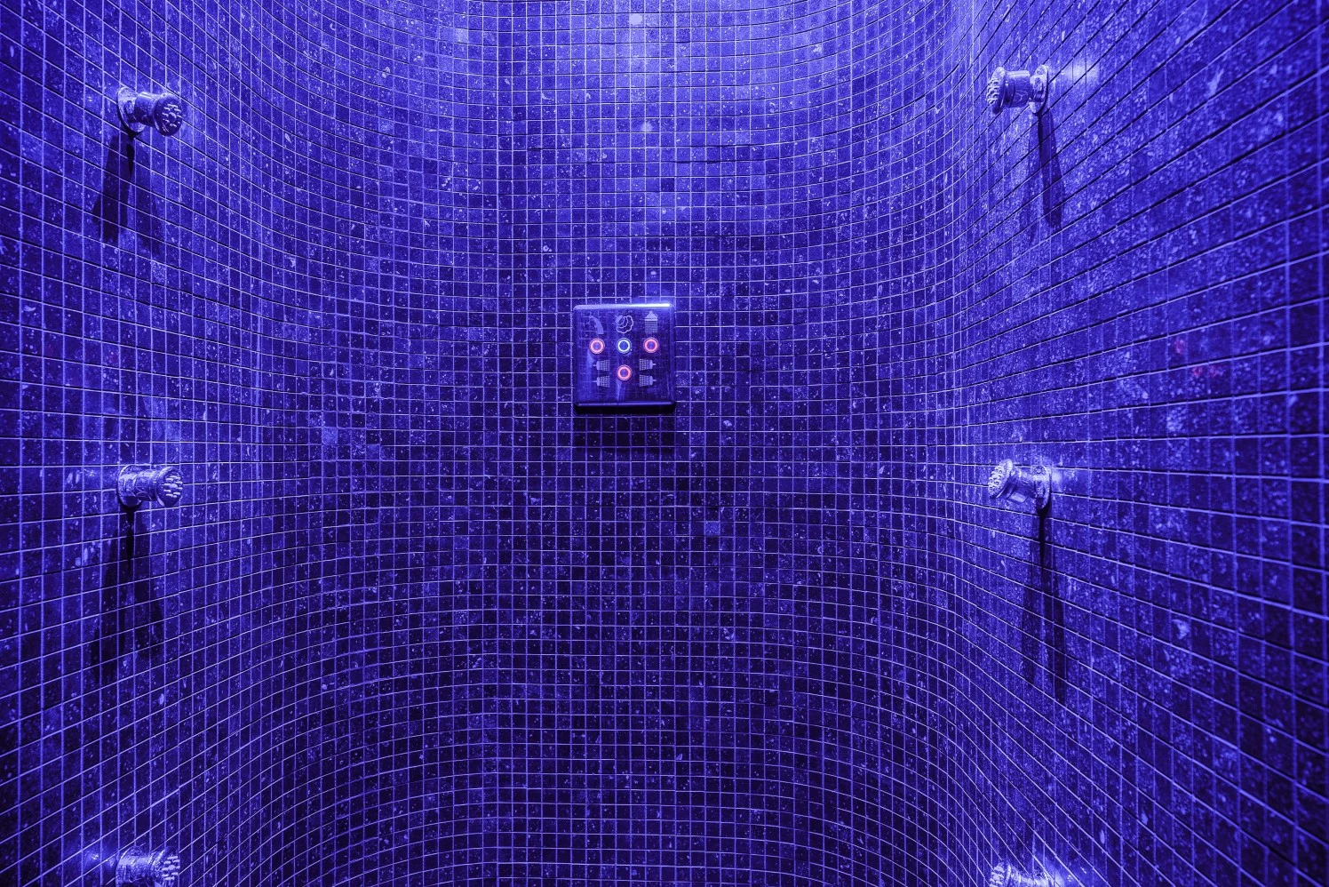 Privátní wellness v centru Olomouce pro 2 osoby: vířivka, sauna a terasa s výhledem