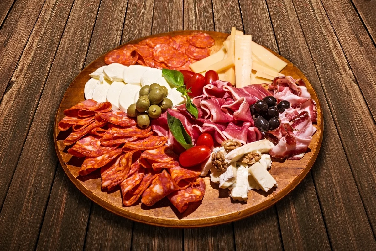 Otevřený voucher na cokoli z nabídky v pizzerii Roma Uno: 300 až 3000 Kč