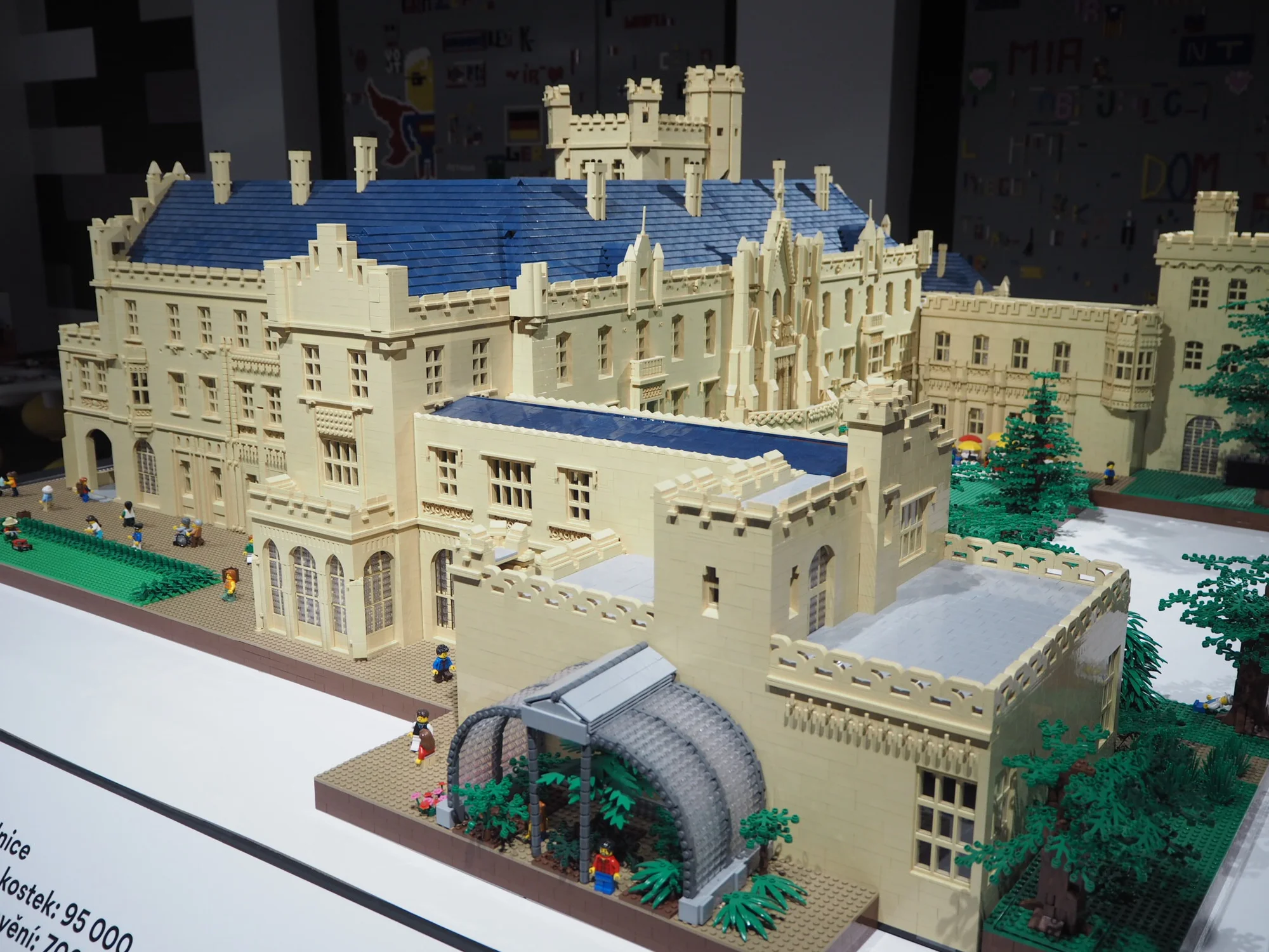 Vstup na výstavu Czech RepuBRICK na Lipně: české památky postavené z kostek LEGO®