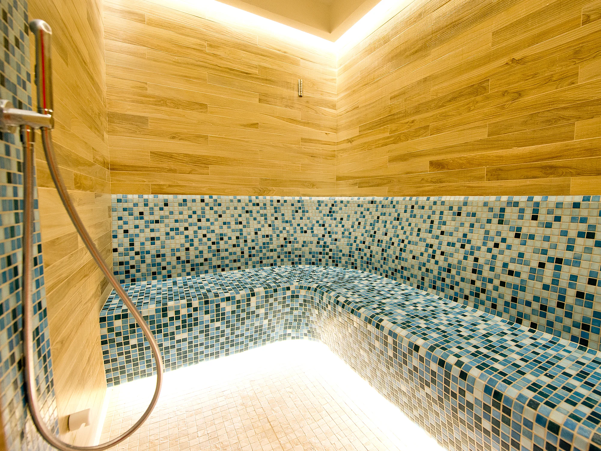 Jako u moře: 4* resort v Polsku, polopenze a neomezený wellness i solná jeskyně