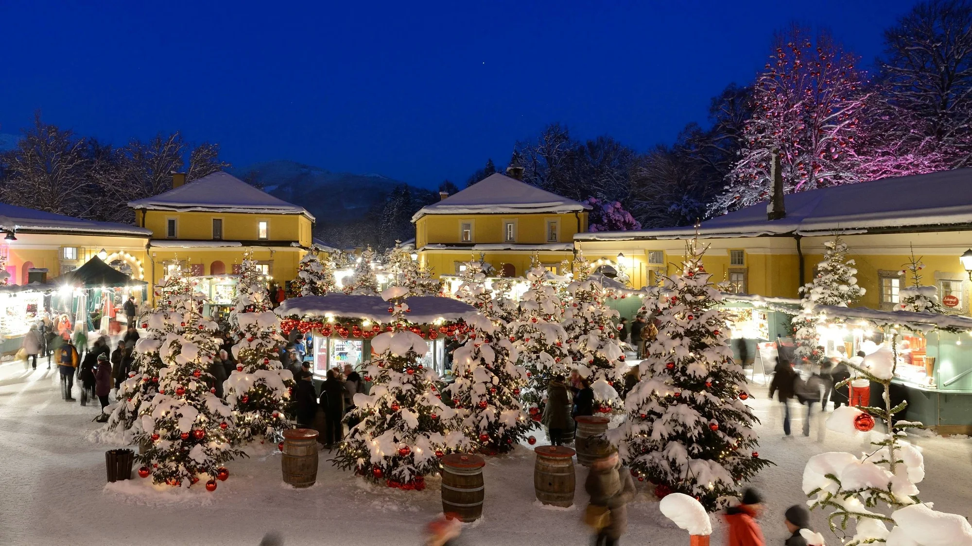 Výlet do adventního Rakouska: kouzelné trhy v Salzburgu i zámek Hellbrunn