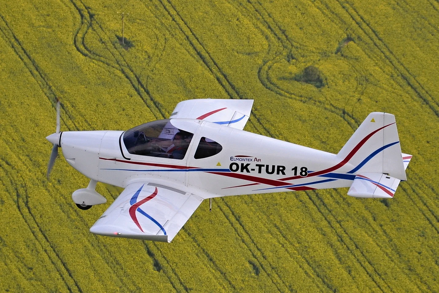 Pilotování na zkoušku: 15–60 min. v letounu Alto 912 TG s dohledem instruktora