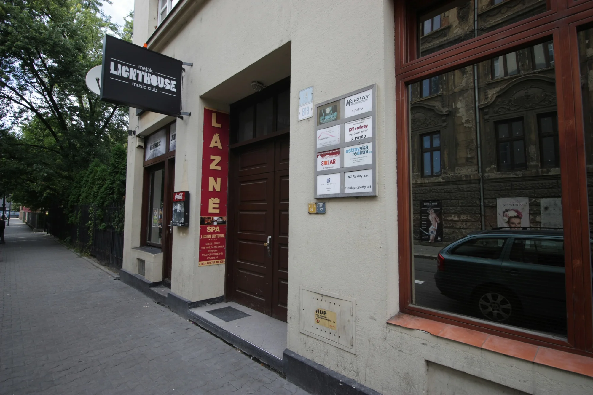 Zasloužená relaxace na 60 minut: pivní nebo vinná lázeň a nápoje pro dva
