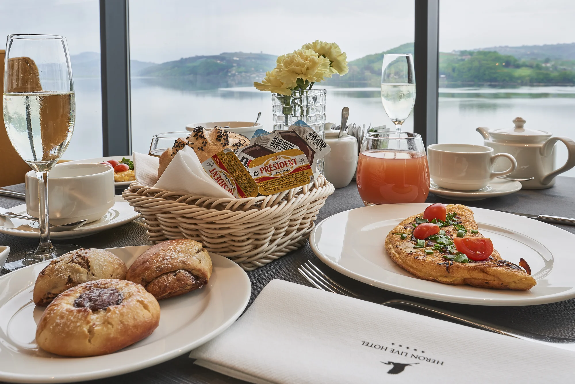 Luxusní pobyt v 5* hotelu u jezera: skvělé jídlo a wellness s výhledem