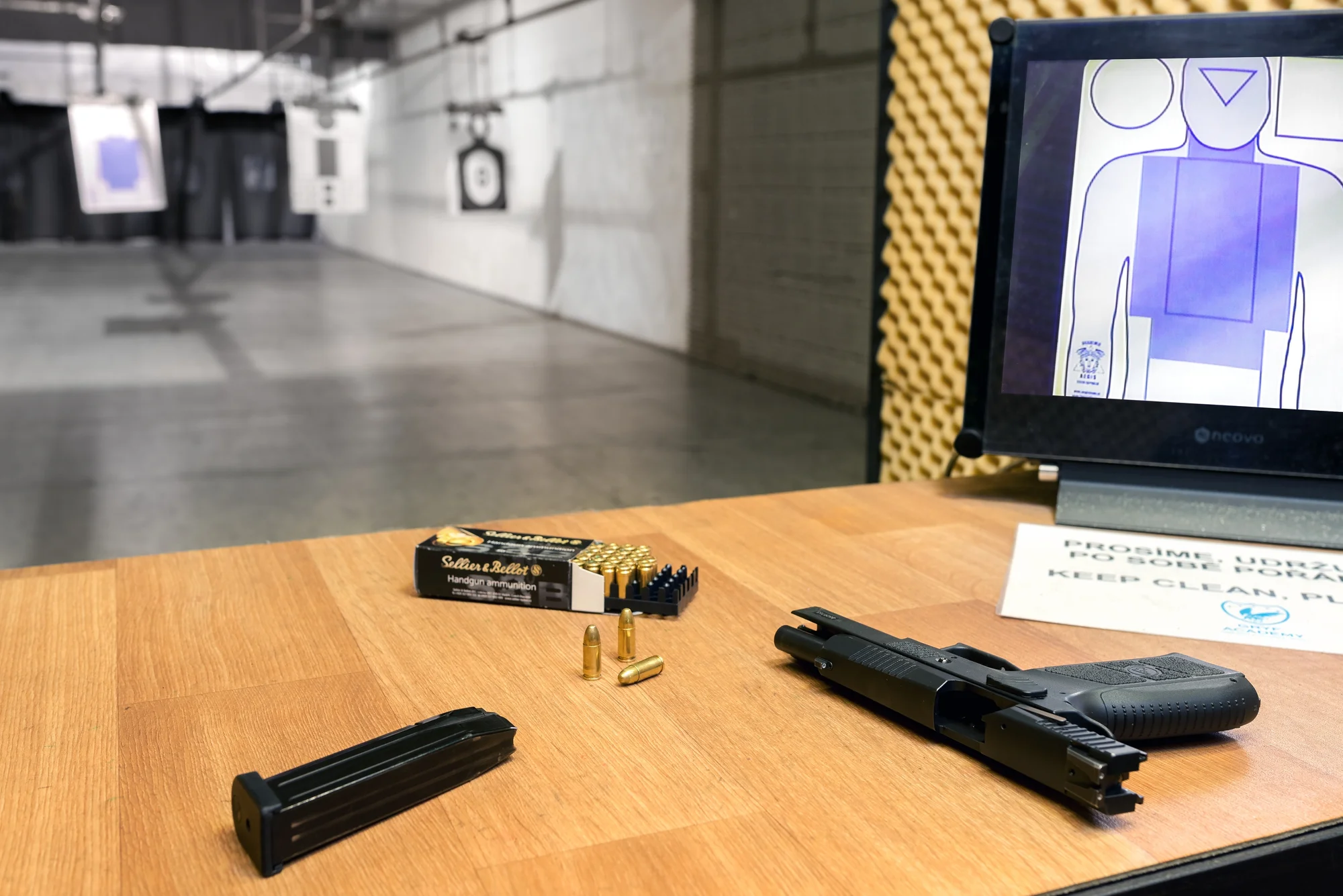 Střelecké balíčky pro jednotlivce i páry: Glock, Colt i samonabíjecí puška