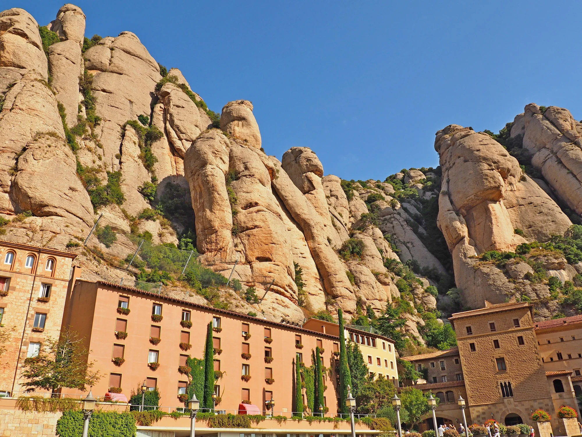 Barcelona i hora Montserrat, 2 noci v hotelu s polopenzí a průvodcem