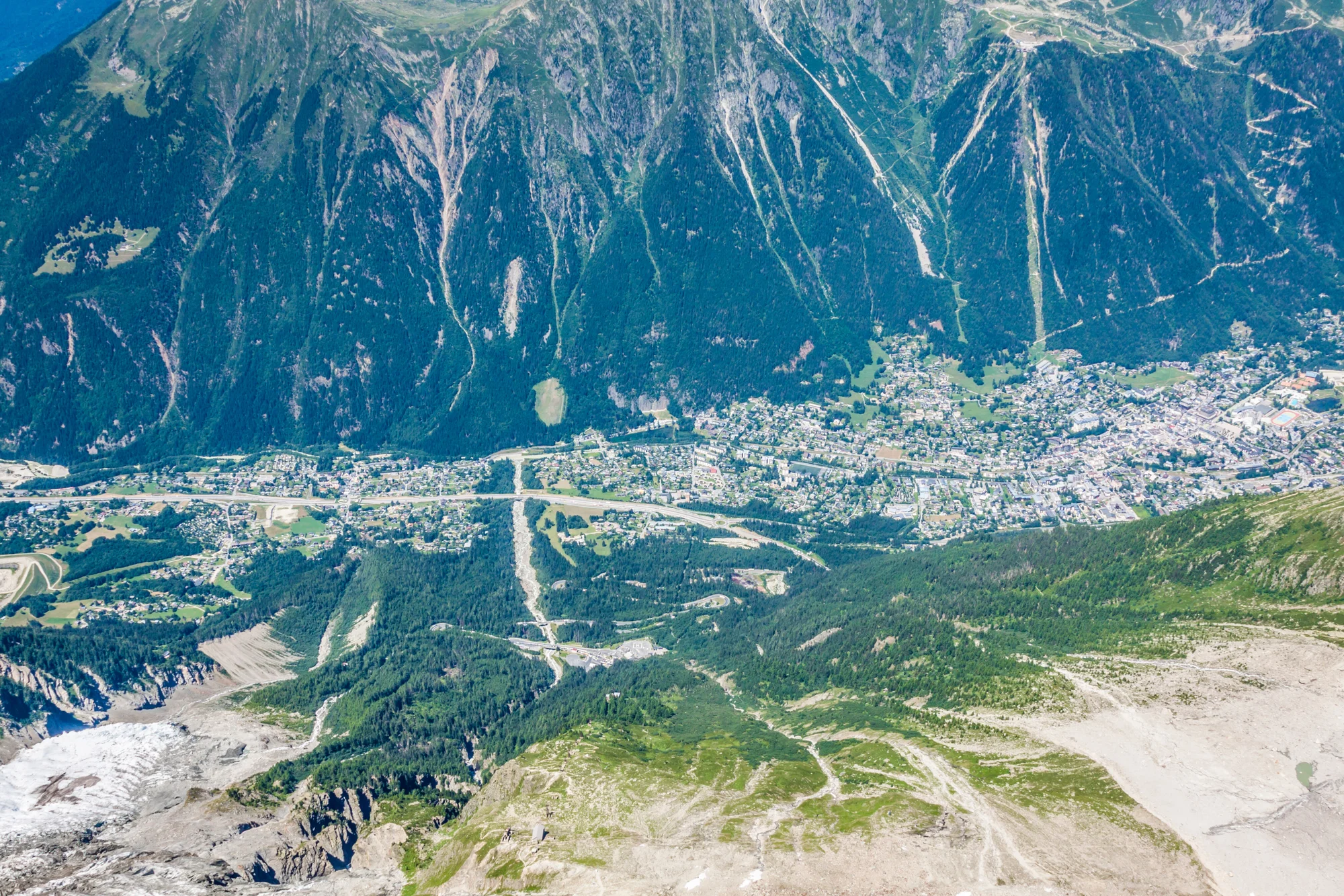 Výlet do horského střediska Chamonix, k hoře Mont Blanc a do Ženevy