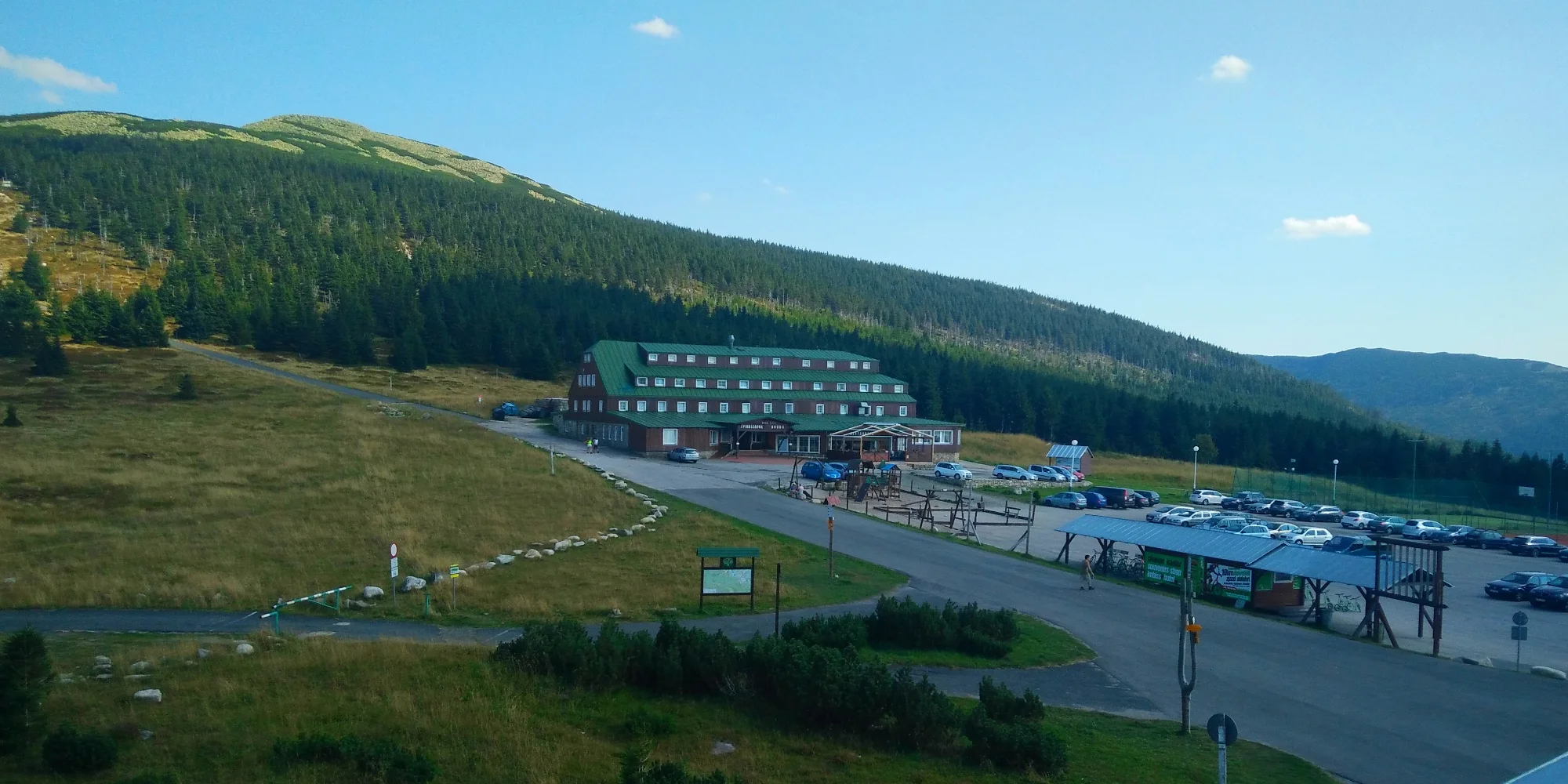 Špindlerův Mlýn pro páry či rodiny: hotel na rozcestí turistických tras vč. snídaně