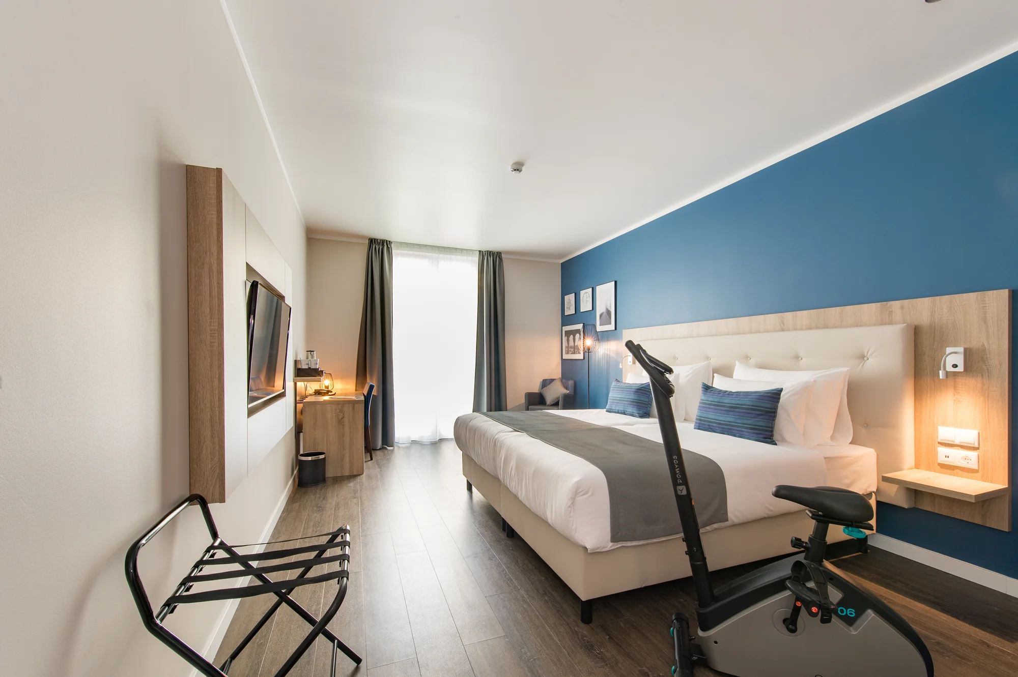 Poznejte Budapešť: moderní 4* hotel v centru, snídaně a neomezeně sauna