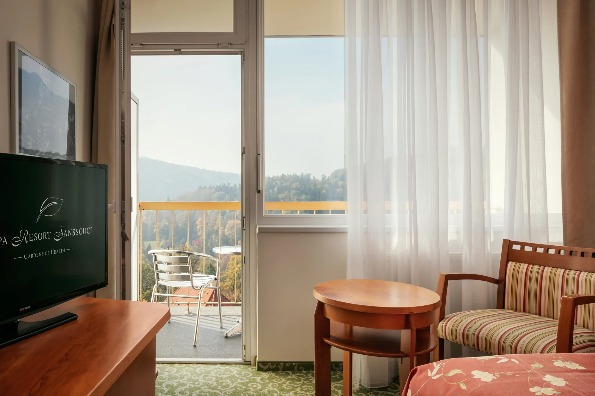Wellness pobyt v Karlových Varech ve Spa Resortu Sanssouci****: polopenze, procedury i CBD program