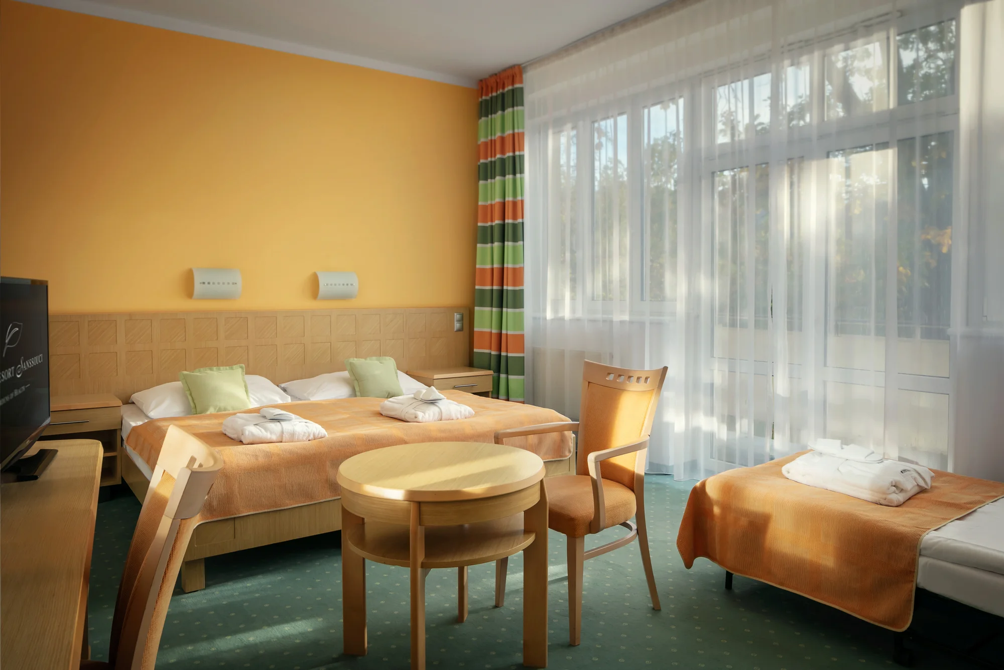 Wellness pobyt v Karlových Varech ve Spa Resortu Sanssouci****: polopenze, procedury i CBD program