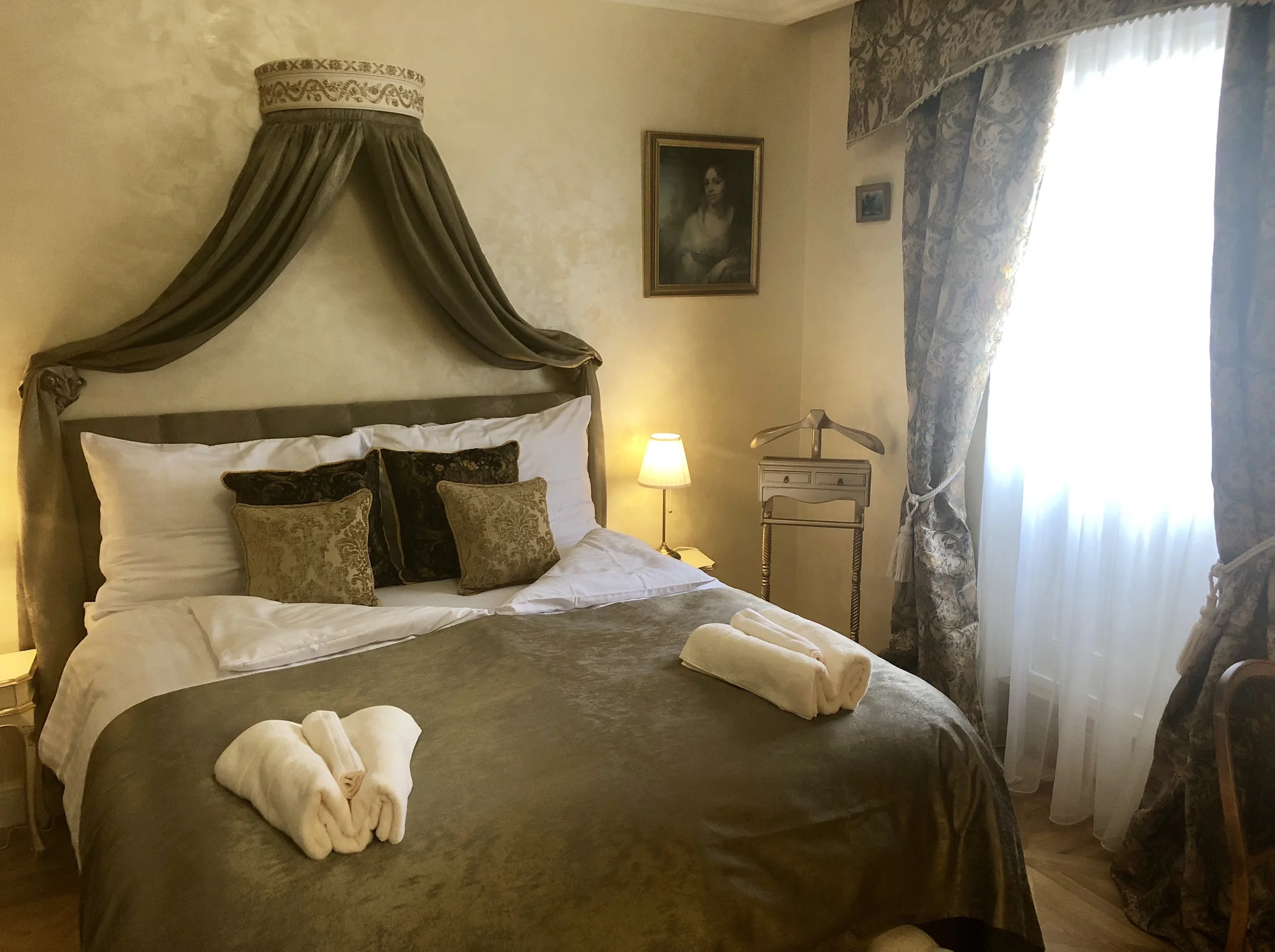 Pohádkový pobyt v centru Piešťan: oblíbená vila se snídaní i privátní wellness