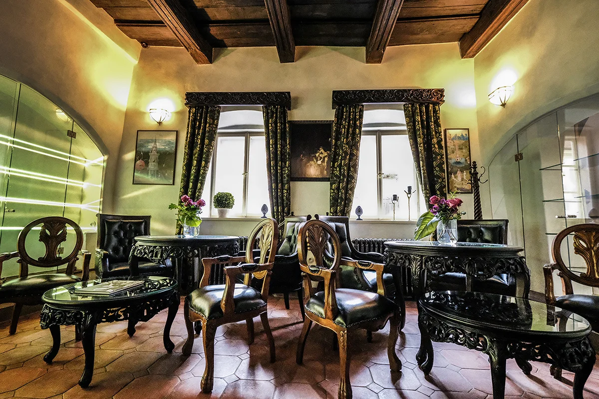 Luxus s nádechem historie: hotel v centru Českého Krumlova se snídaní i wellness relaxací