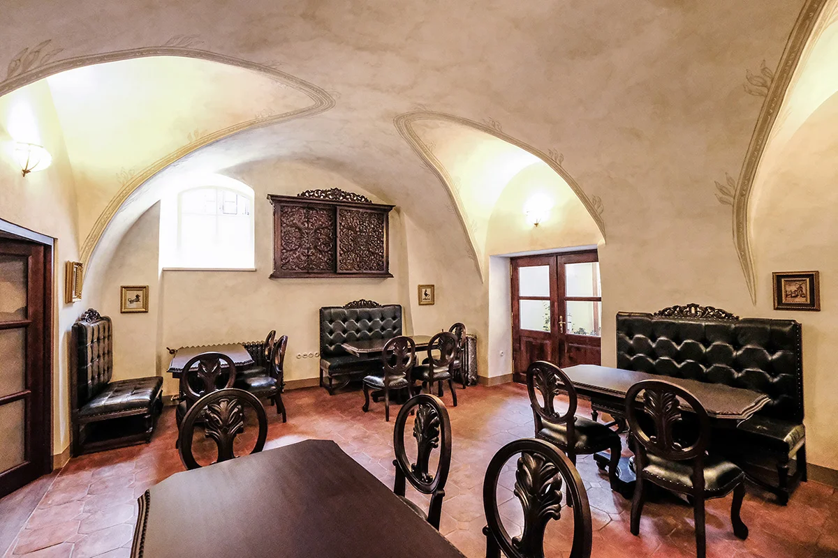 Luxus s nádechem historie: hotel v centru Českého Krumlova se snídaní i wellness relaxací