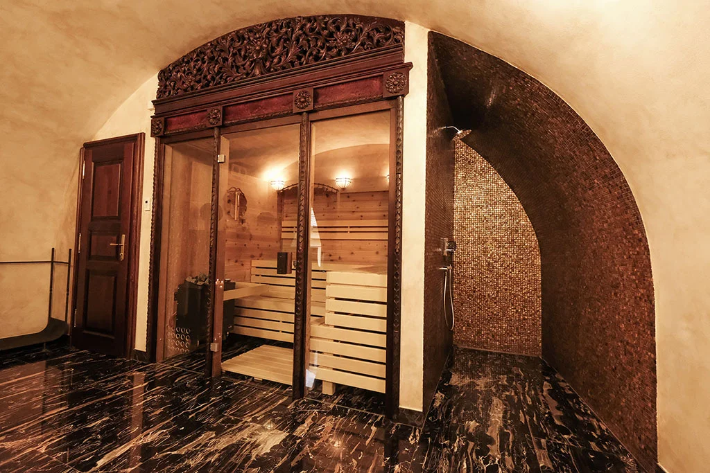 Luxus s nádechem historie: hotel v centru Českého Krumlova se snídaní i wellness
