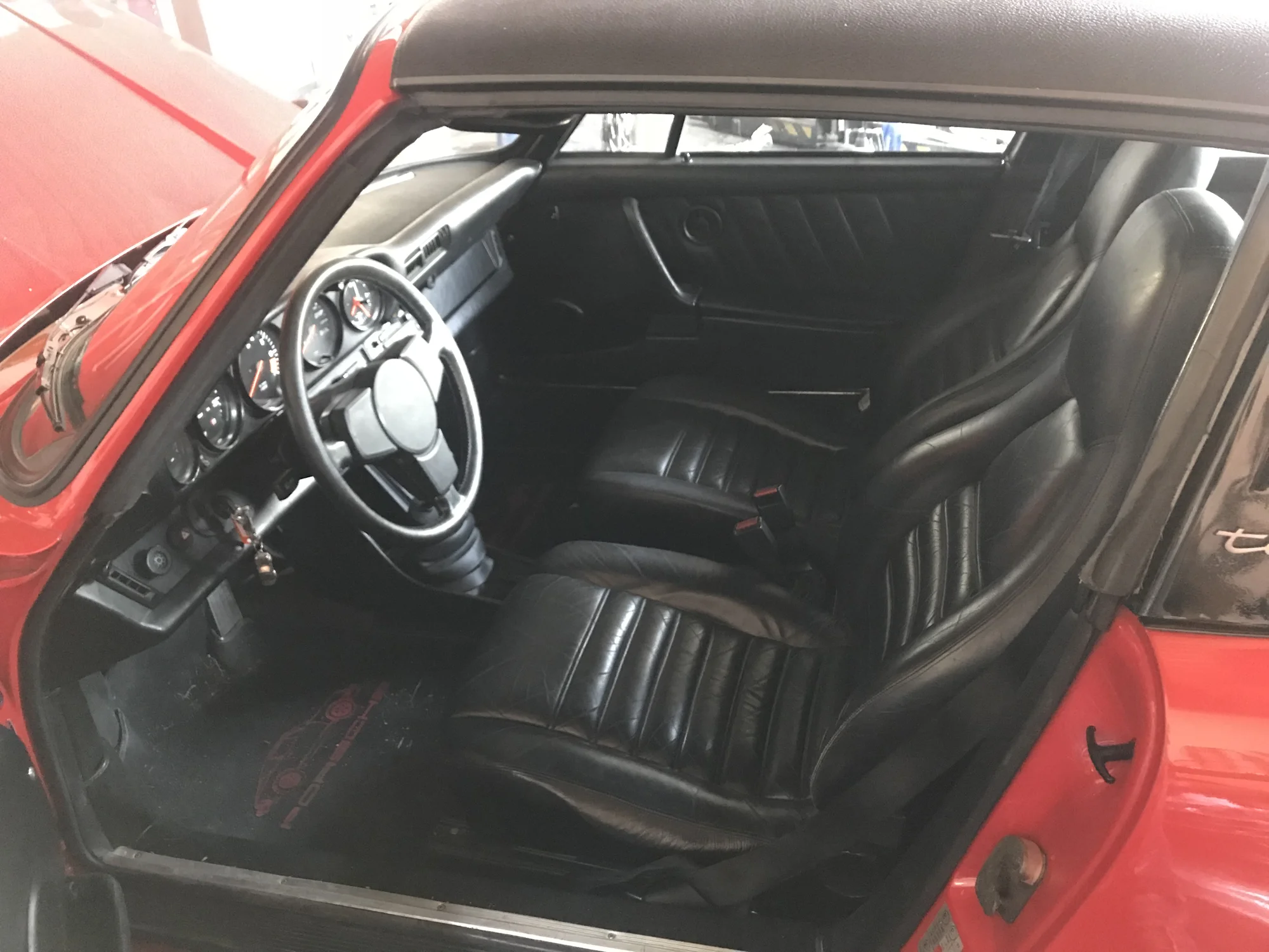 Dejte auto do pucu: komplexní péče o interiér i exteriér vašeho vozu