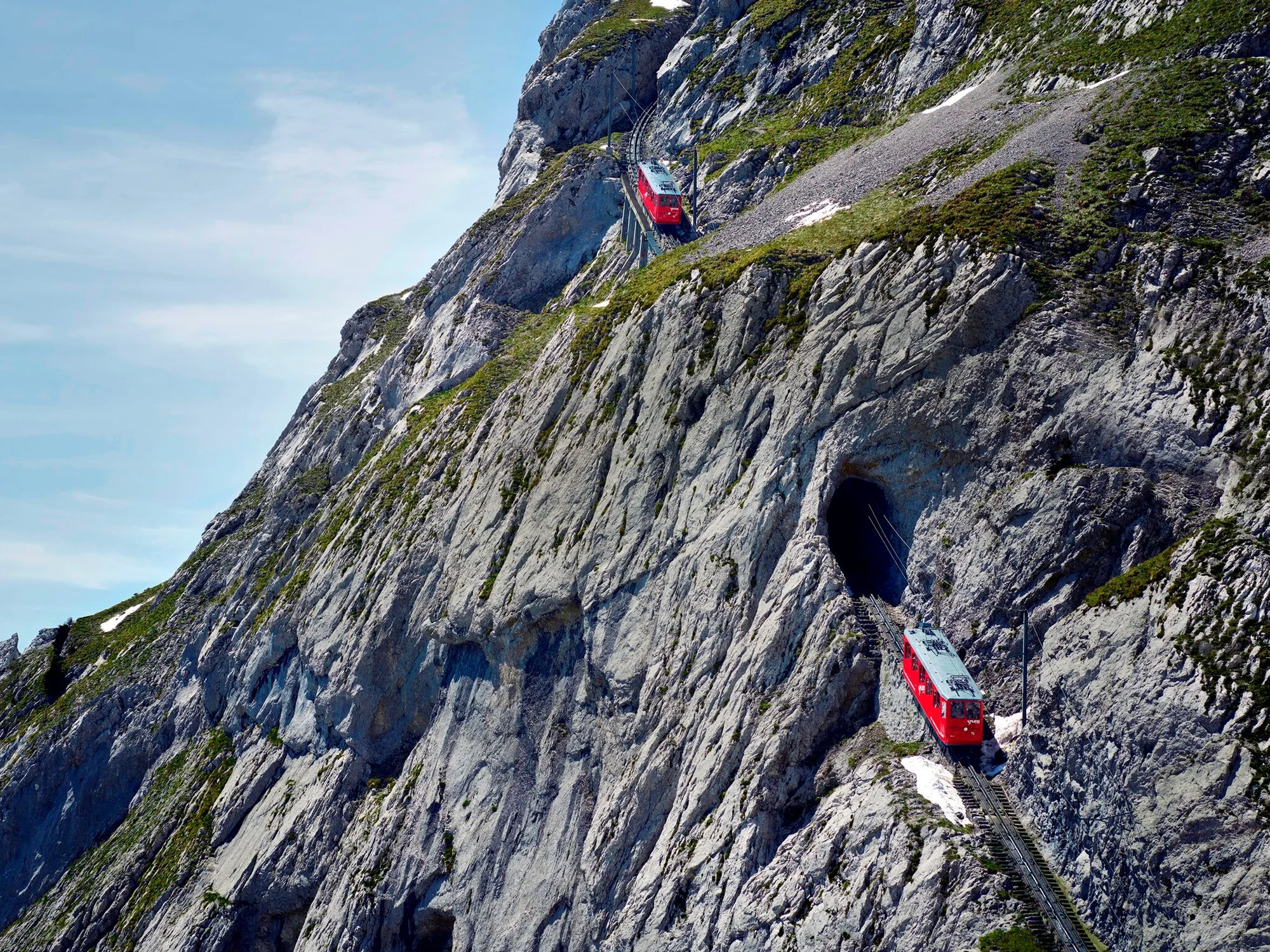 Zájezd do Švýcarska za alpskými panoramaty a nejstrmější zubačkou světa