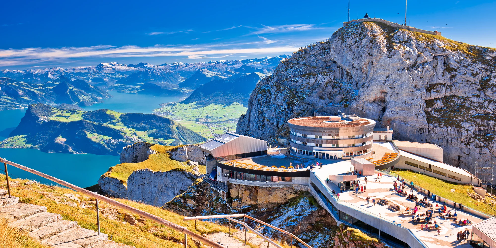 Zájezd do Švýcarska za alpskými panoramaty a nejstrmější zubačkou světa