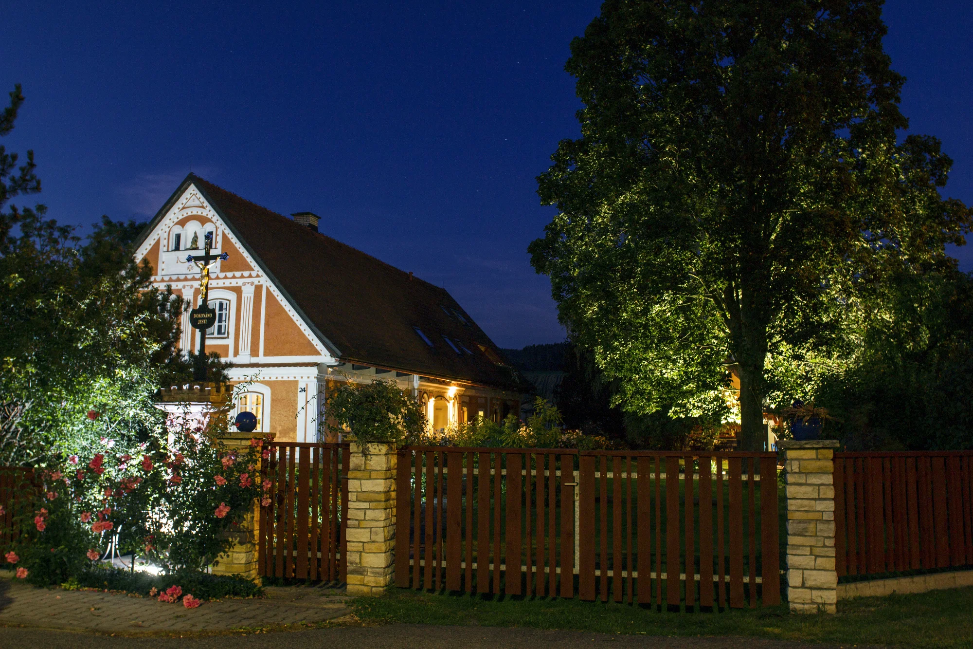 Pobyt na chalupě v Podkrkonoší: vybavené studio či apartmán, sauna a jacuzzi