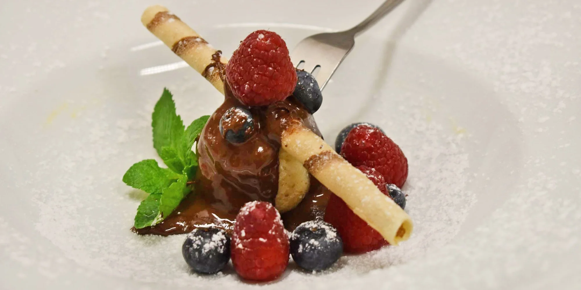 5chodové menu se dvěma druhy steaků, kachními prsíčky a pralinkou pro 2 osoby