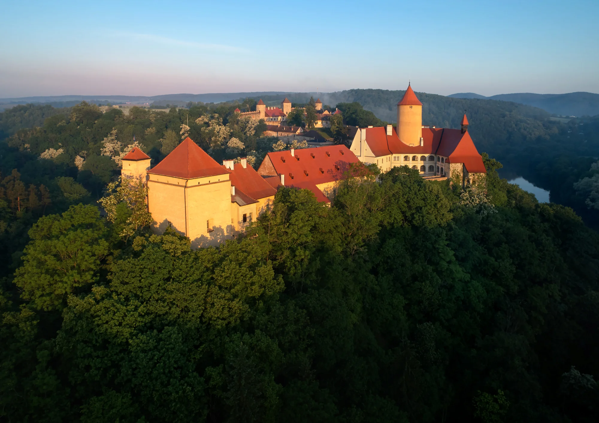 4* pobyt u pivovaru Černá Hora: snídaně i večeře, neomezený wellness, pivní lázně i masáže