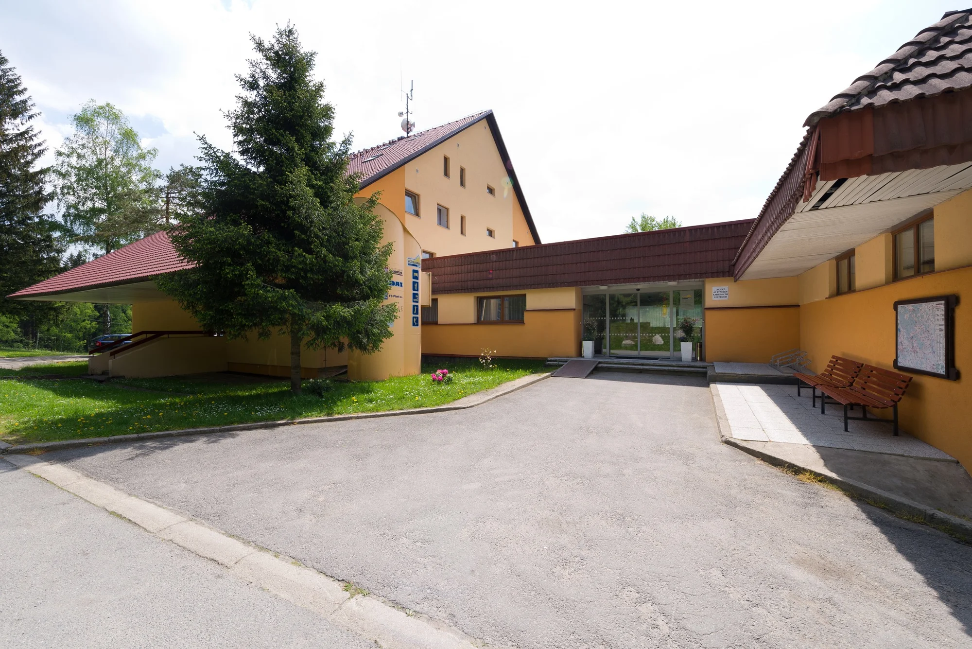 Pobyt na Vysočině: snídaně, polopenze, neomezený vstup do bazénu