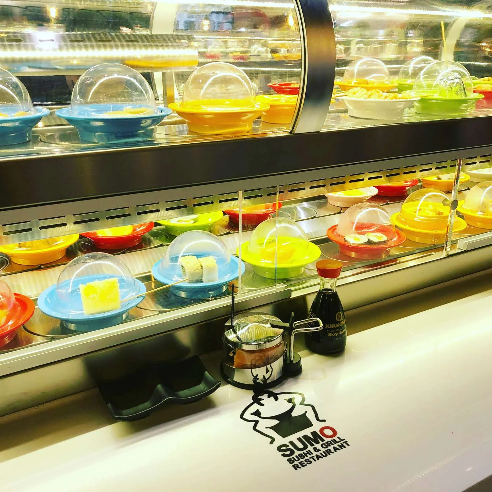 Running sushi v OC Letňany: hodina a půl all you can eat pro 1 osobu