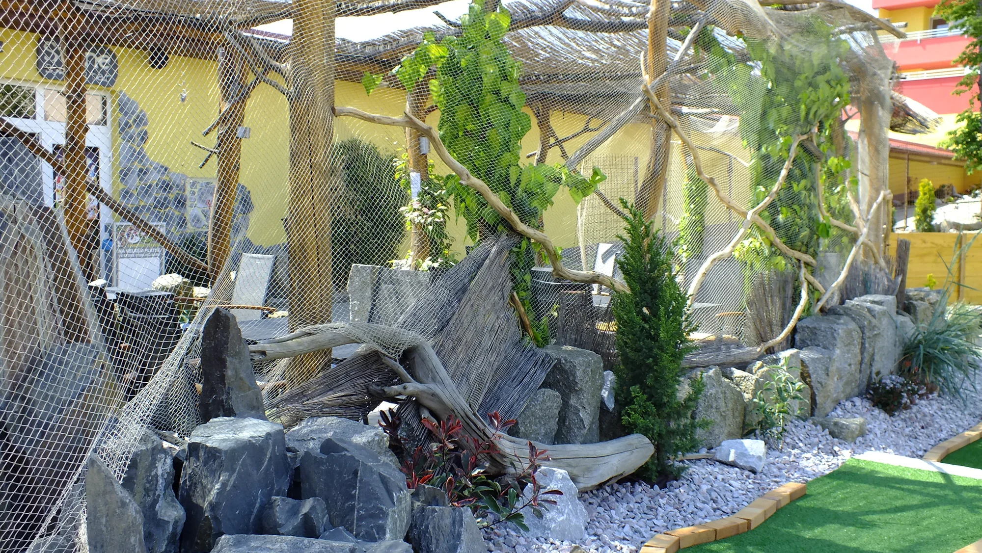Trefte jamku: vstup na hřiště Adventure Golfu pro děti i dospělé