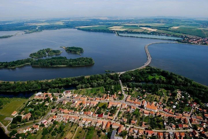 Staňte se na chvíli pilotem: až 40 min. řízení sportovního letounu
