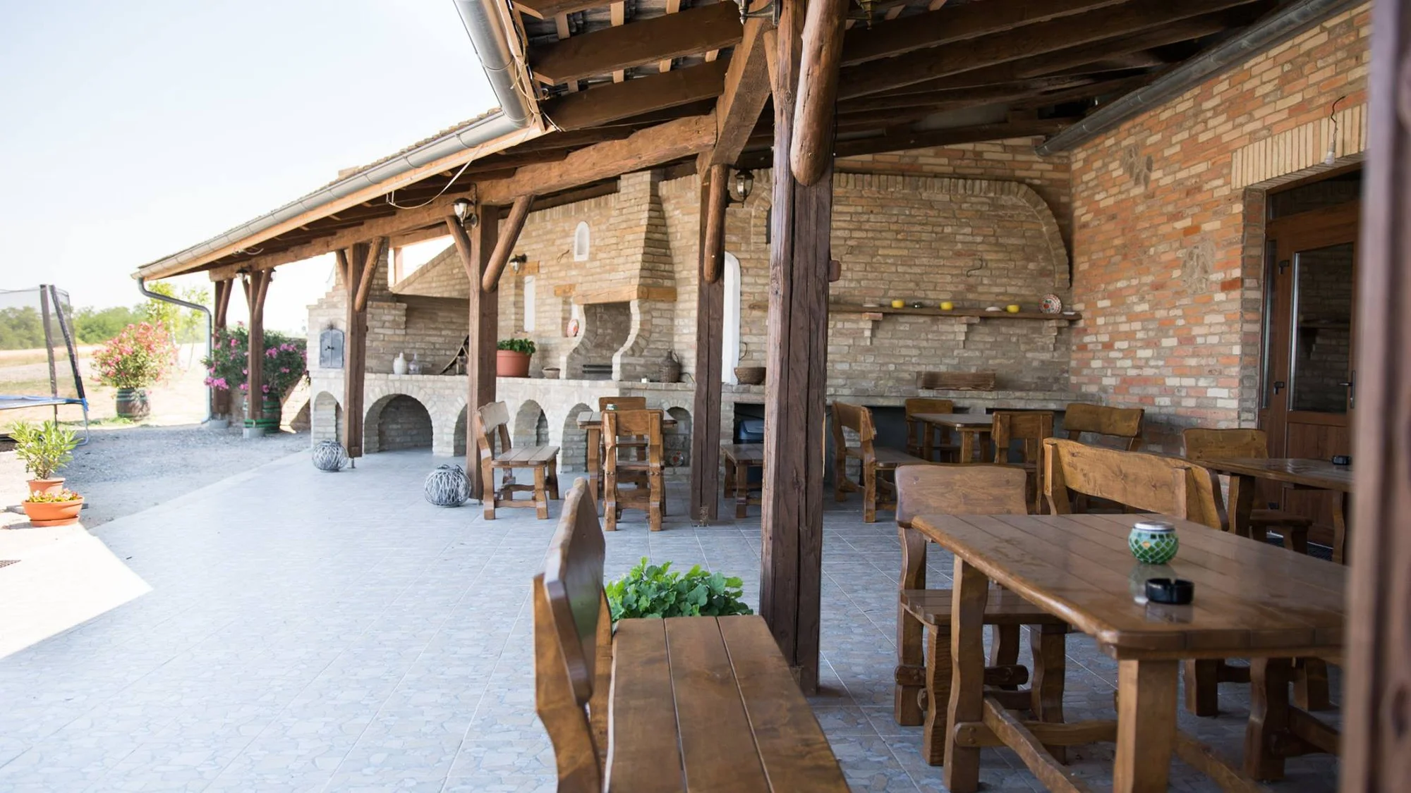 Romantika na Slovensku: pobyt v penzionu s degustací vín
