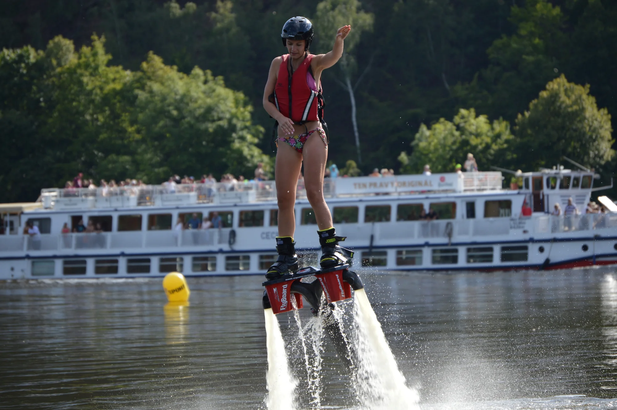 Ulítněte si nad vodní hladinou: Flyboard, Jetpack či Hoverboard podle výběru pro 1–2 osoby