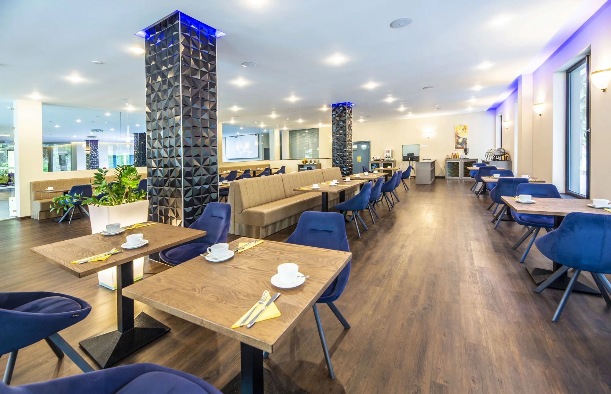 Voucher v hodnotě 500-1000 Kč na jídlo i pití do restaurace INN SIDE