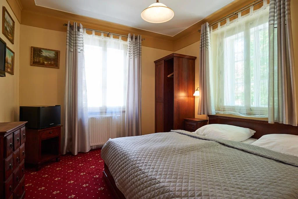 Relax, romantika i zábava v Liberci: hotel s privátním wellness a snídaněmi