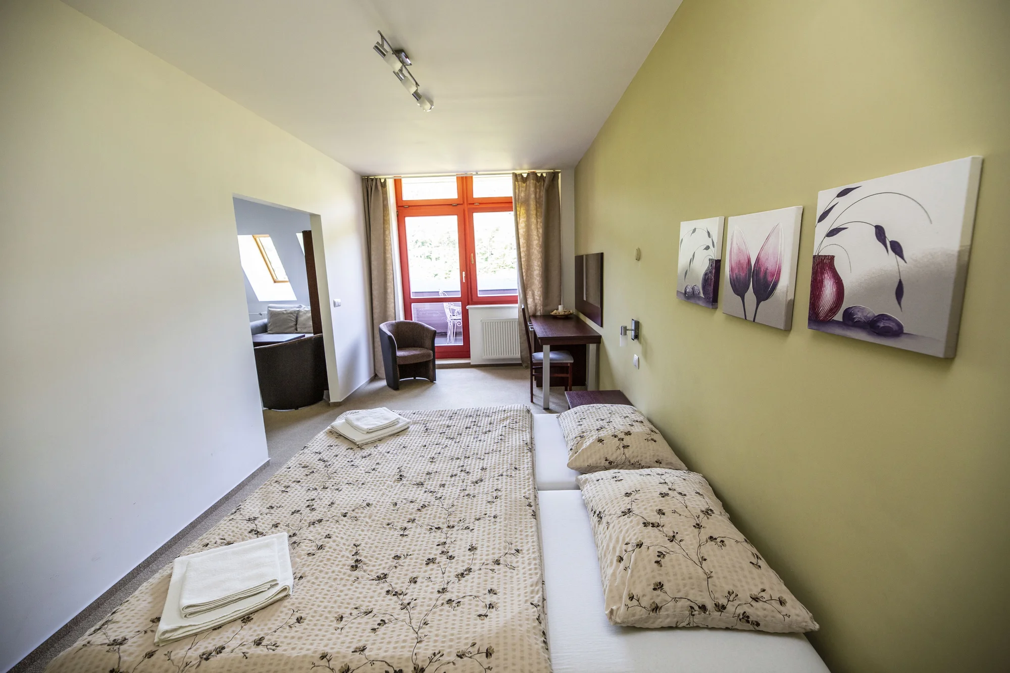 Hradec nad Moravicí: pohodový pobyt kousek od zámku s neomezeným wellness i masážemi a polopenzí