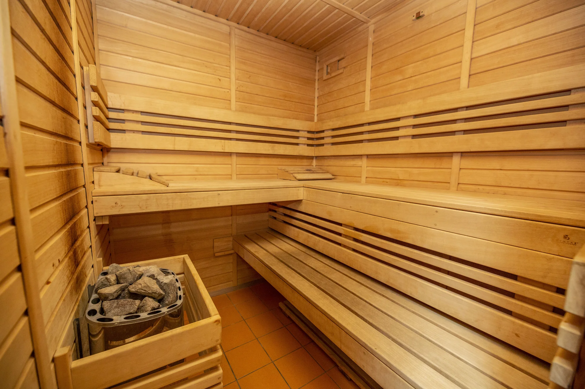 Prvorepublikový hotel v centru Jičína: snídaně či polopenze, wellness i masáž