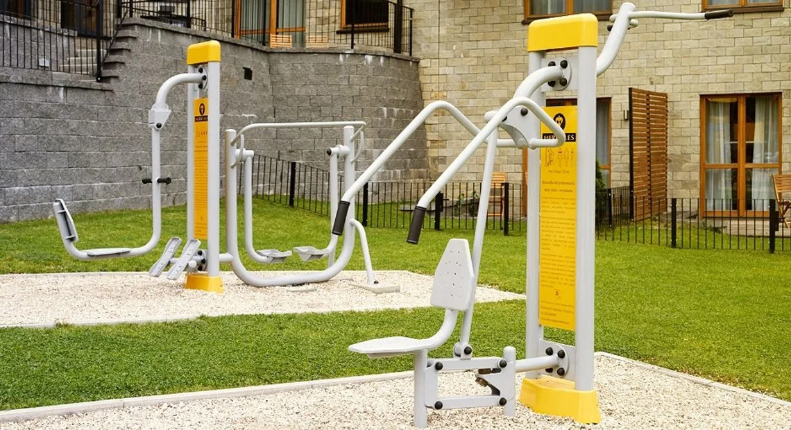 Pobyt v polských Krkonoších: moderní apartmány, snídaně, wellness i 2 děti zdarma
