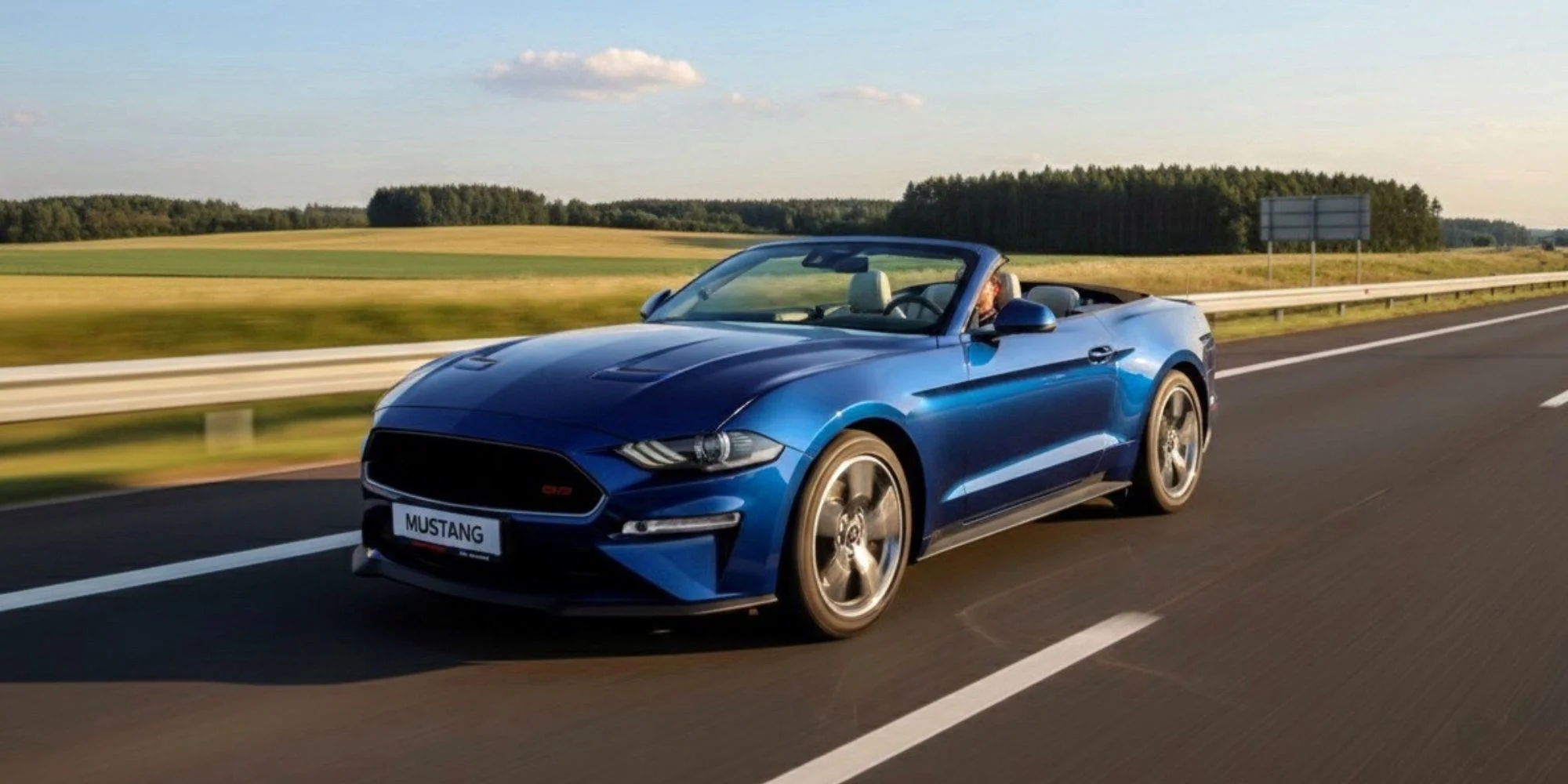 Půjčení kabrioletu Ford Mustang 5.0 V8 na 12-72 hodin
