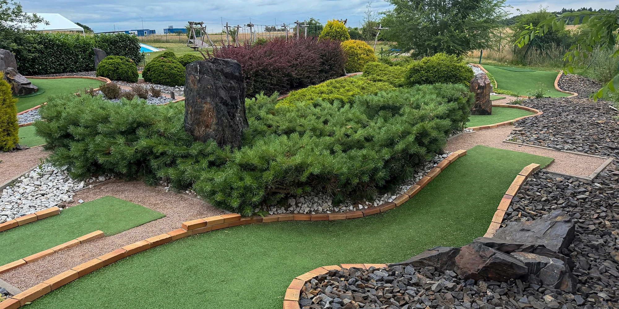 Adventure minigolf nebo vstup do funparku