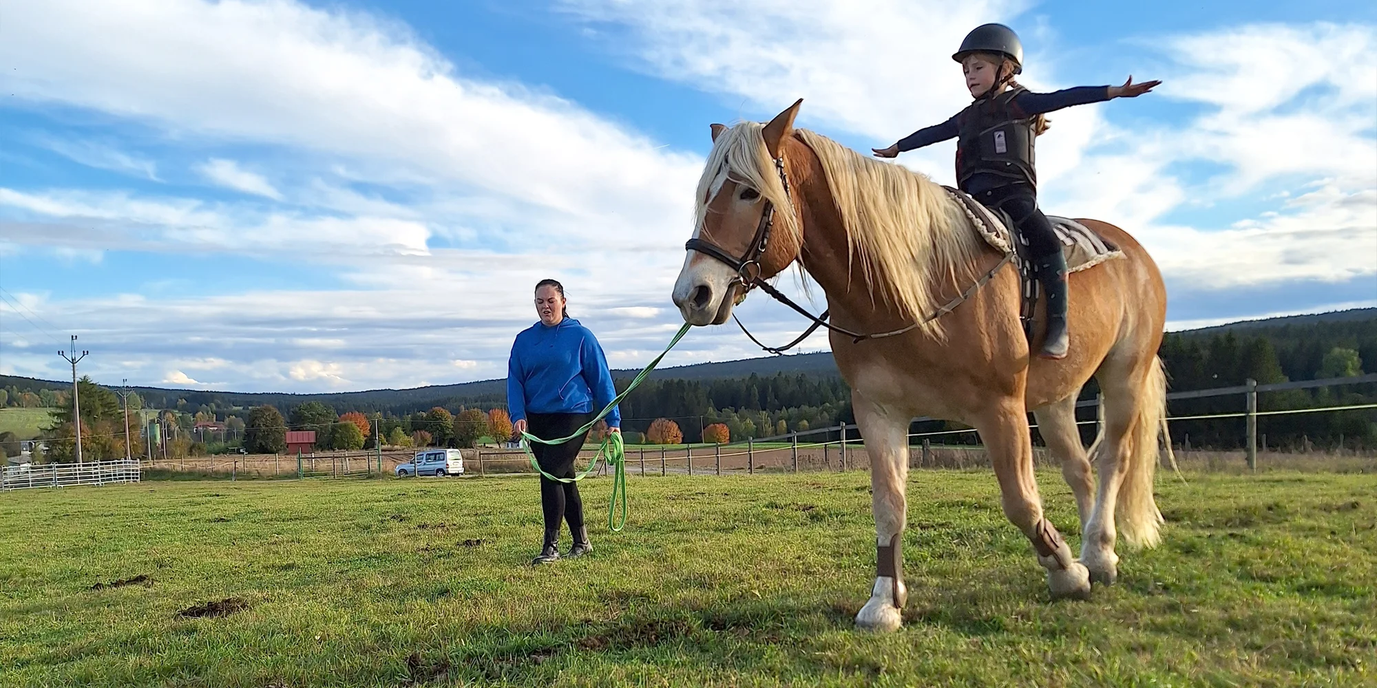 Vyjížďka pro začátečníky nebo celý den u koní