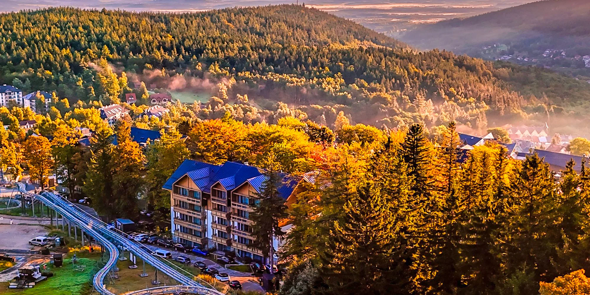 Resort v polských Jizerkách u lanovky, s wellness a aquaparkem