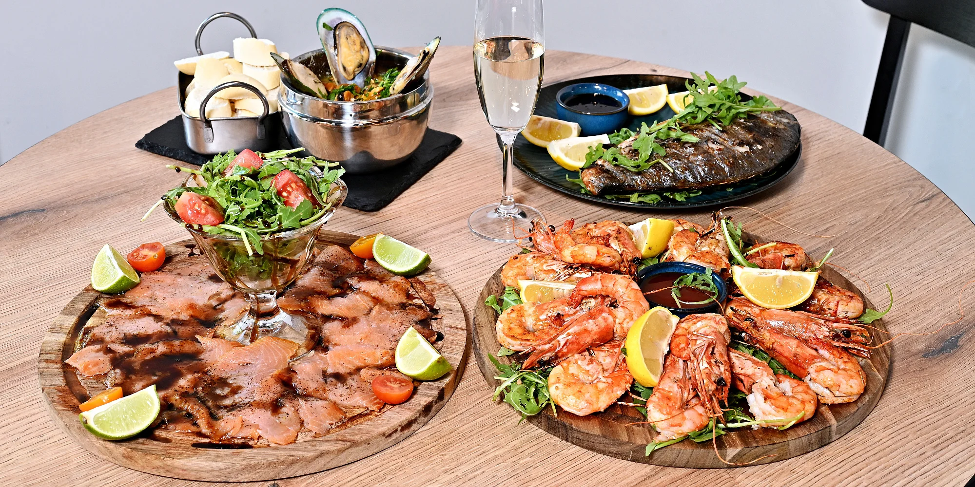 Degustační rybí menu či slávky na víně i prosecco pro dva