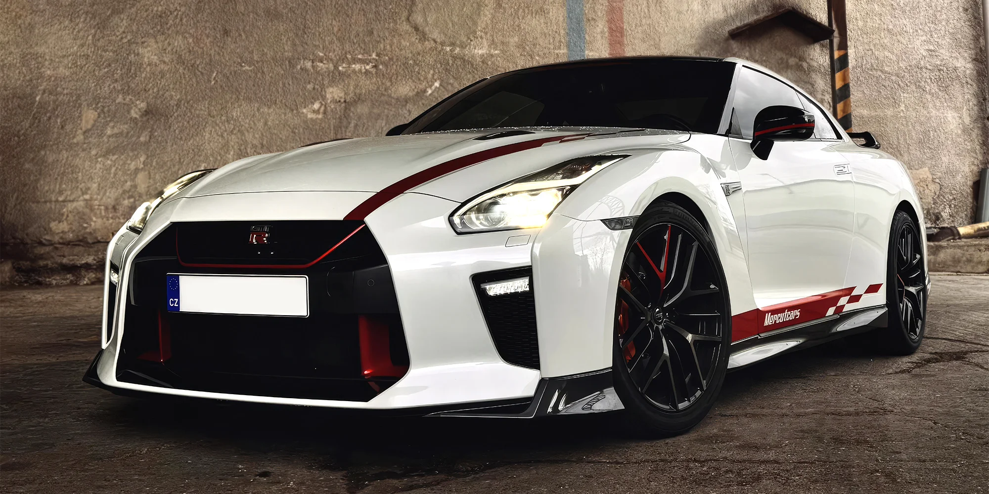 Řidičem sporťáku Nissan GT-R: 30 až 120 min. nebo celý den