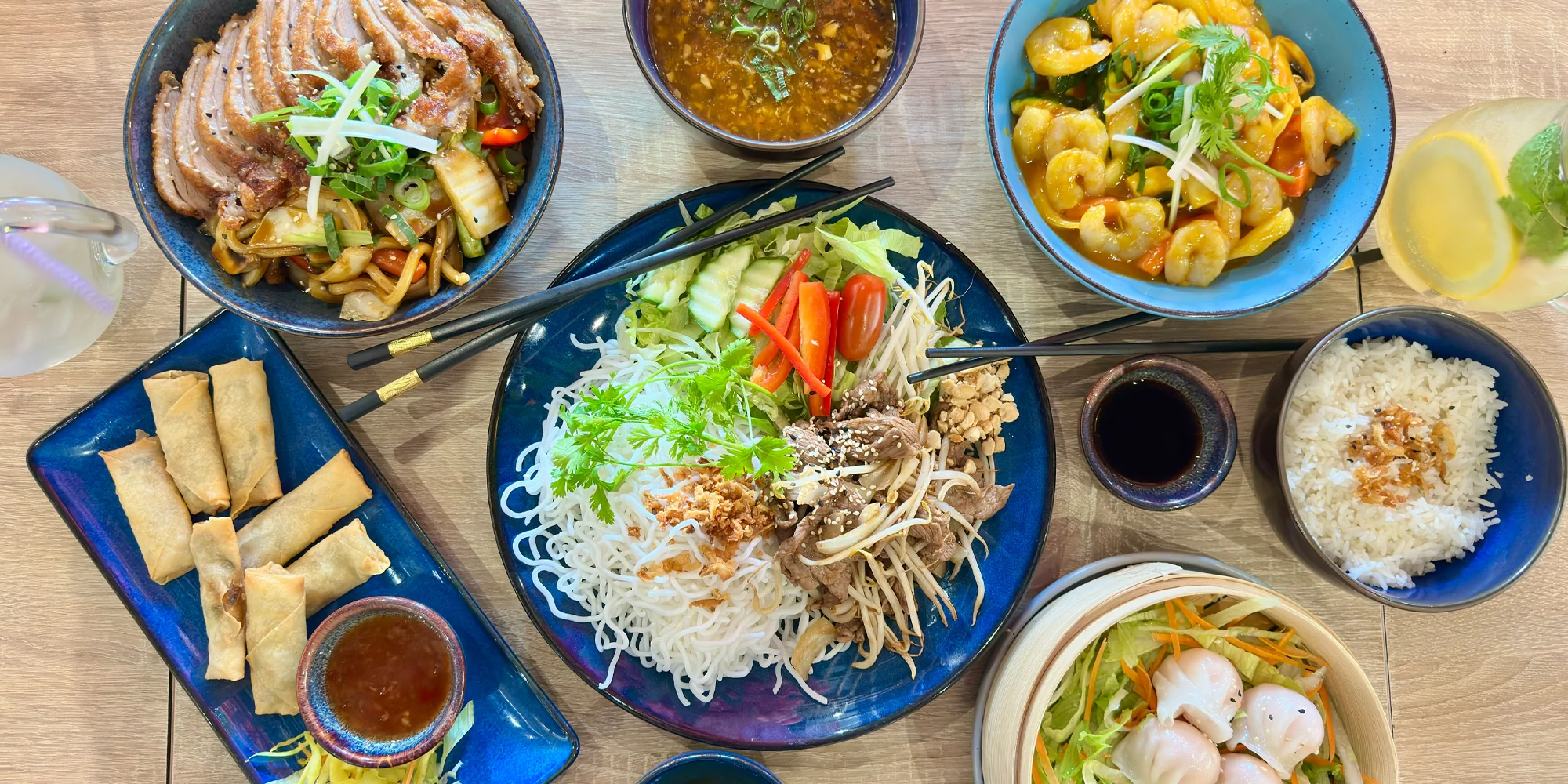 Menu pro 2–⁠⁠⁠⁠⁠⁠4 osoby ve vietnamské restauraci