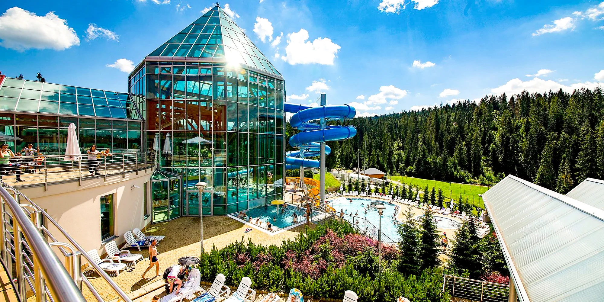 4* hotel s neomezeným vstupem do komplexu s 12 bazény