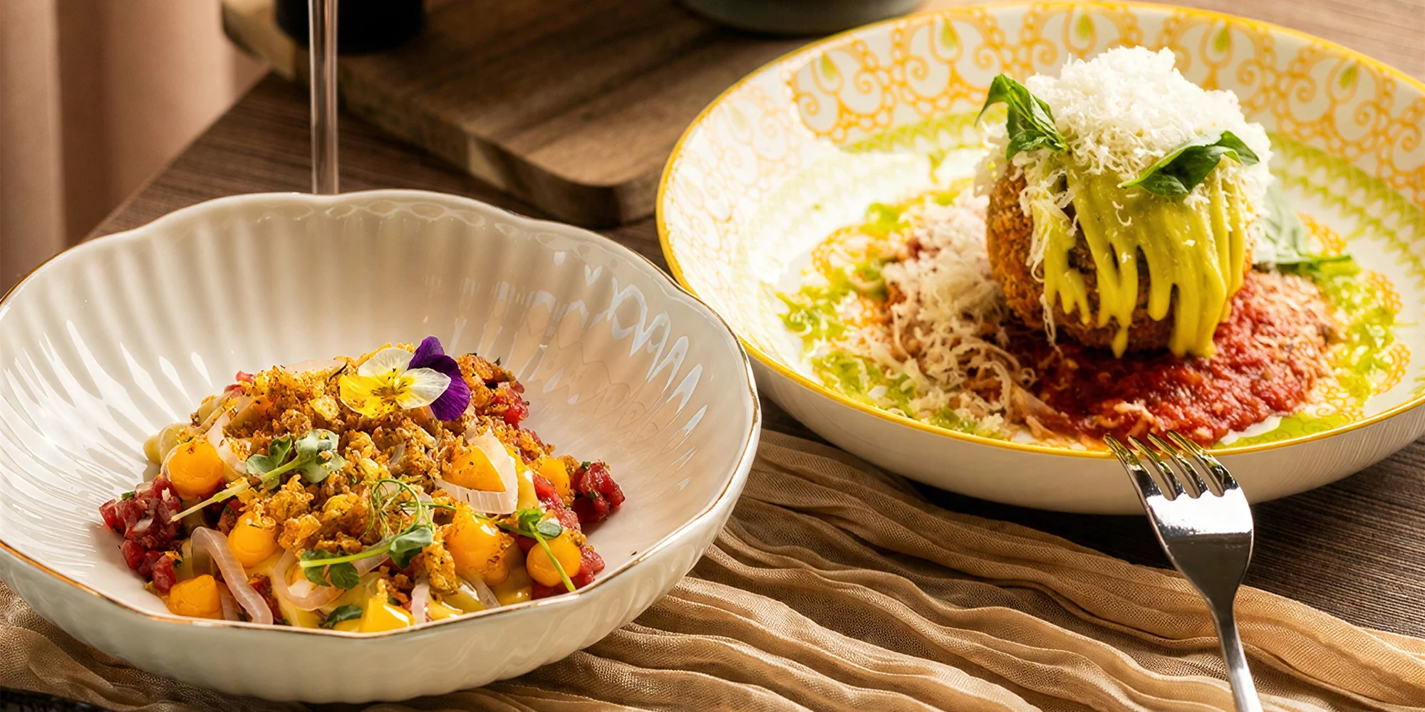 Tříchodové menu v luxusní restauraci v golfovém resortu