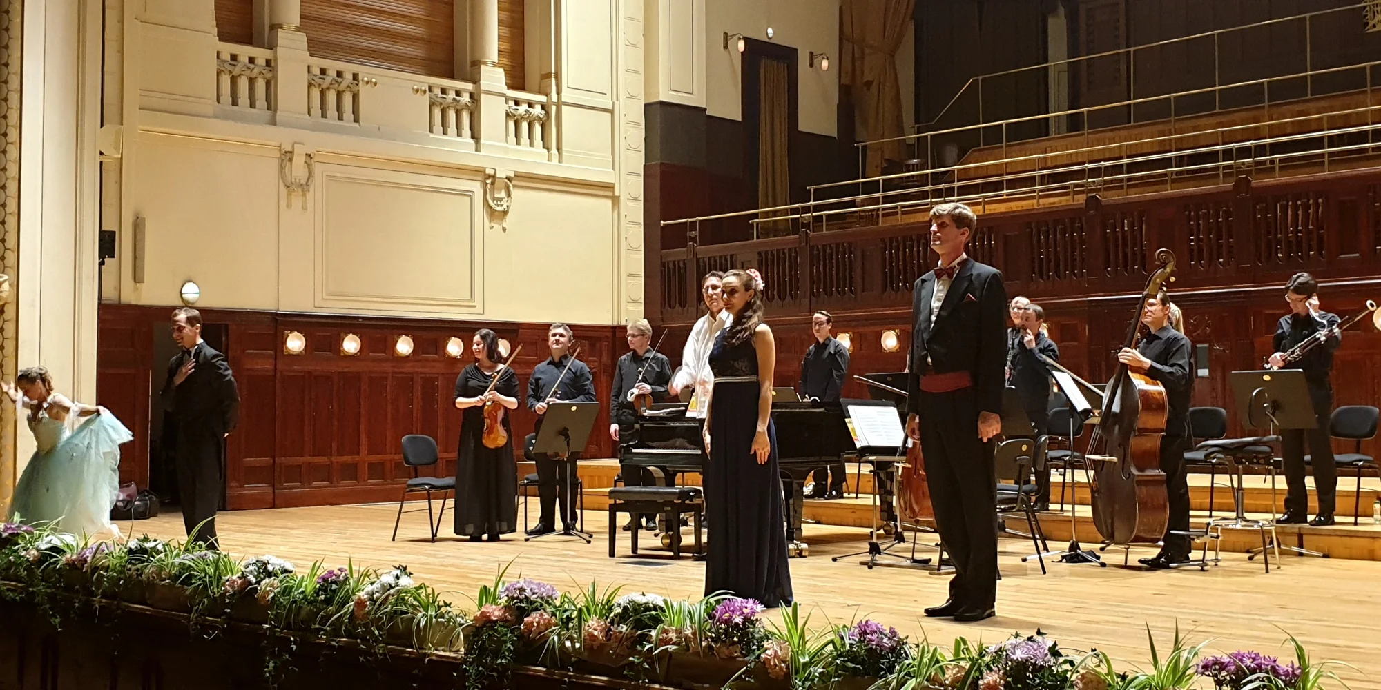 Baletní galapředstavení se zpěváky a orchestrem