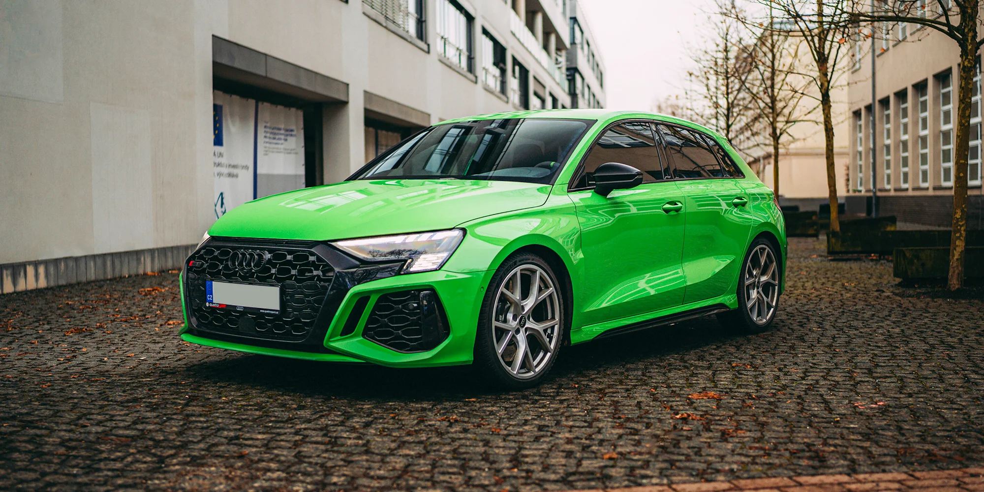 Pronájem Audi RS3 8Y na 24, 48 nebo 72 hod.