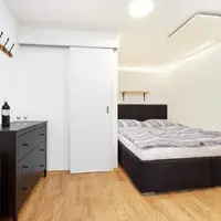 Dvojlôžková izba do záhrady pod pergolou B