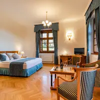 Deluxe Zámocká veľká štvorlôžková izba (51 m²)