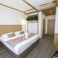 Dvojlôžková izba Superior s balkónom (15 m²)